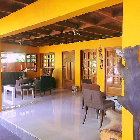 Madre Selva Hostel Puerto Viejo de Talamanca Buitenkant foto