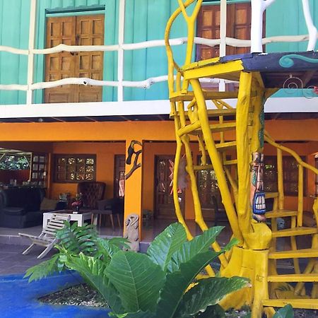 Madre Selva Hostel Puerto Viejo de Talamanca Buitenkant foto
