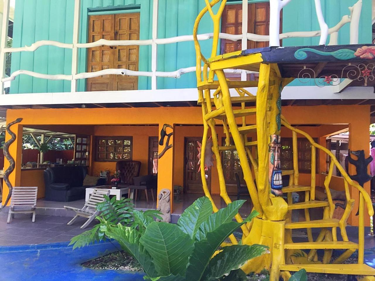 Madre Selva Hostel Puerto Viejo de Talamanca Buitenkant foto