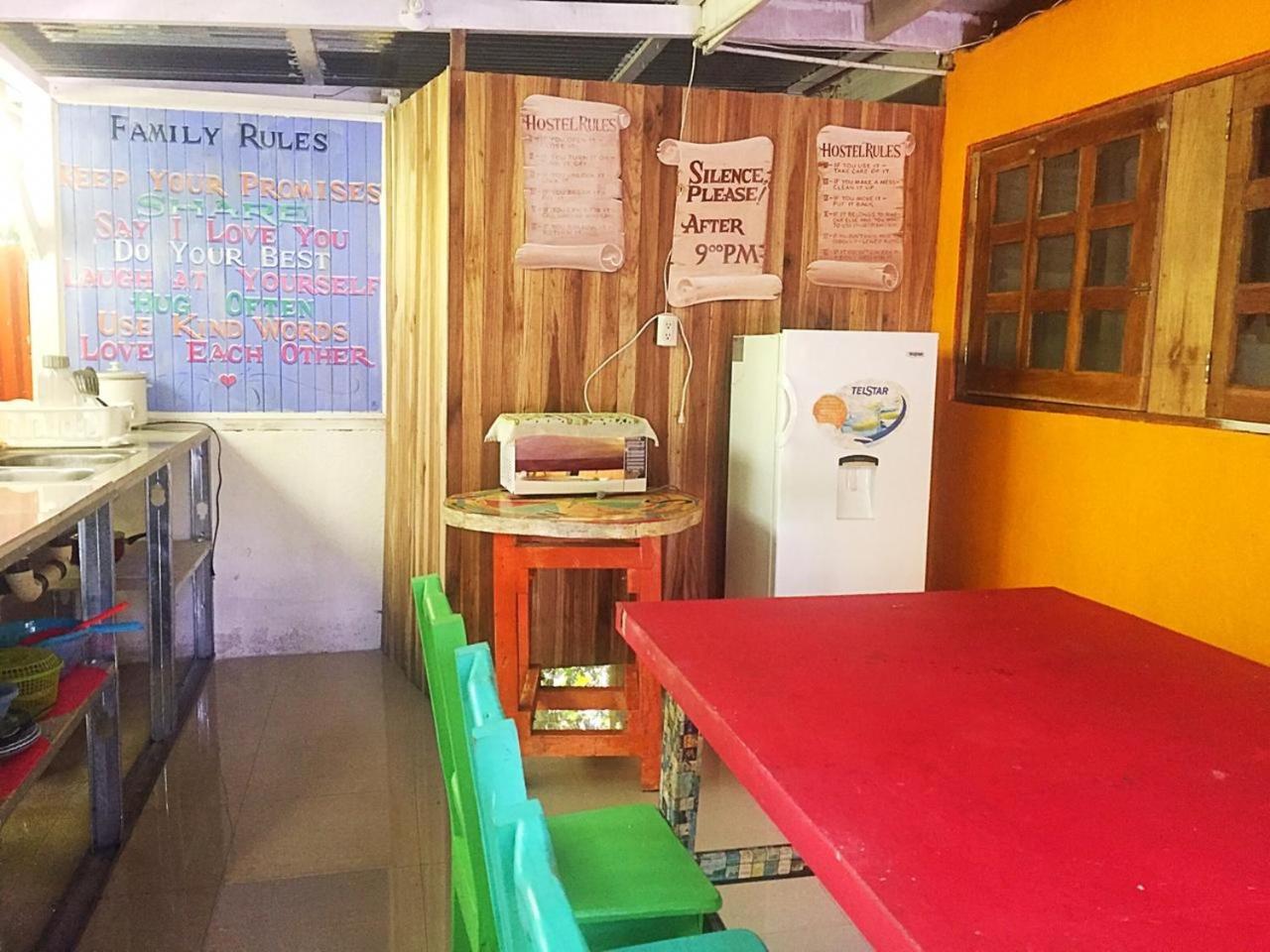 Madre Selva Hostel Puerto Viejo de Talamanca Buitenkant foto